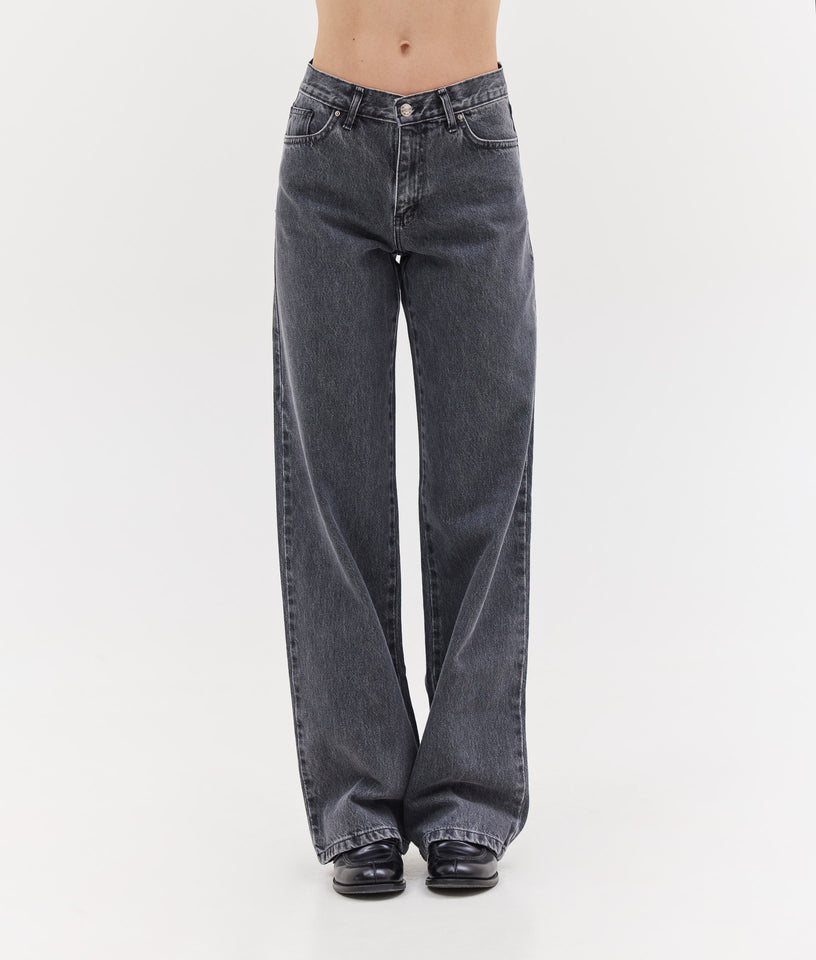 LILY STRAIGHT JEANS DARK GREY