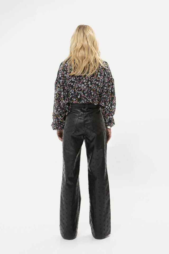 VK BLACK FAUX LEATHER PANTS