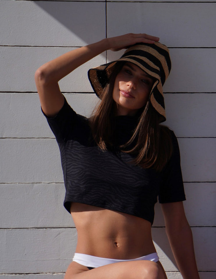 BLACK ZEBRA T-SHIRT