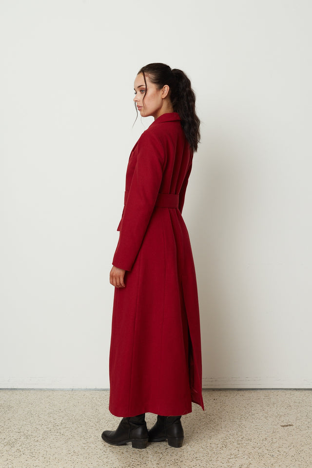 BELTED COAT RED