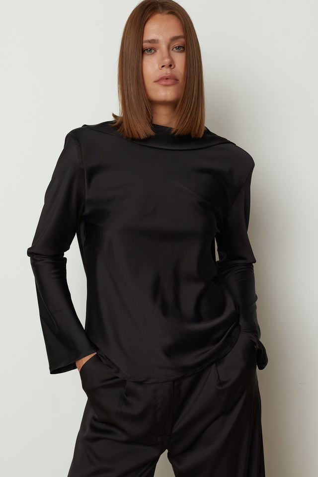 SLEEK DRAPING BLOUSE BLACK