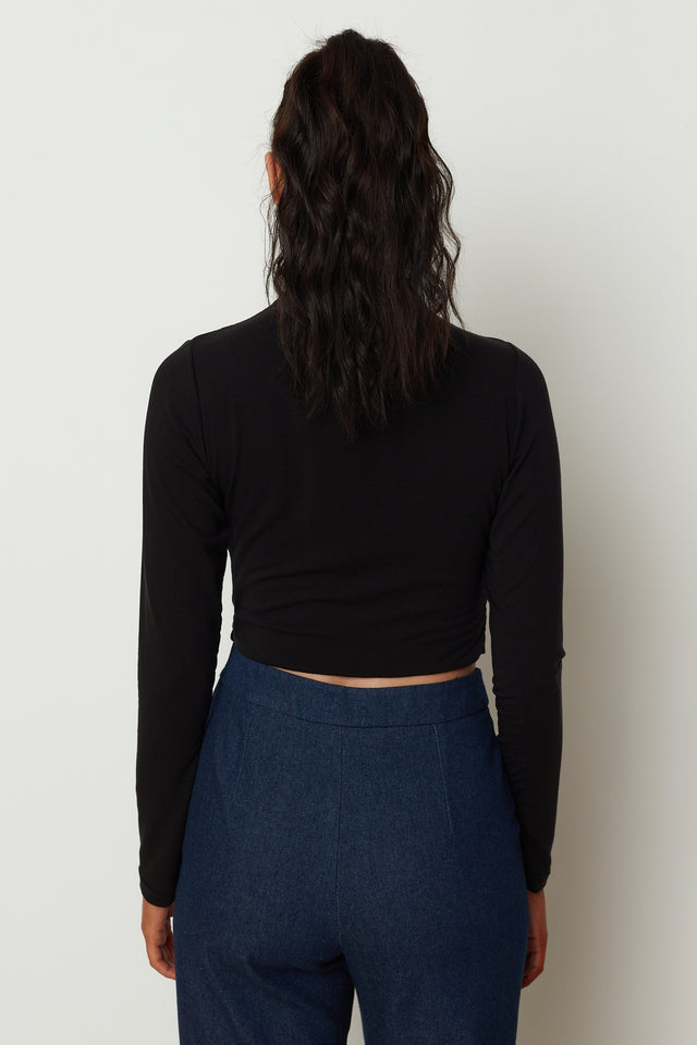 CROSSOVER DRAPED TOP BLACK