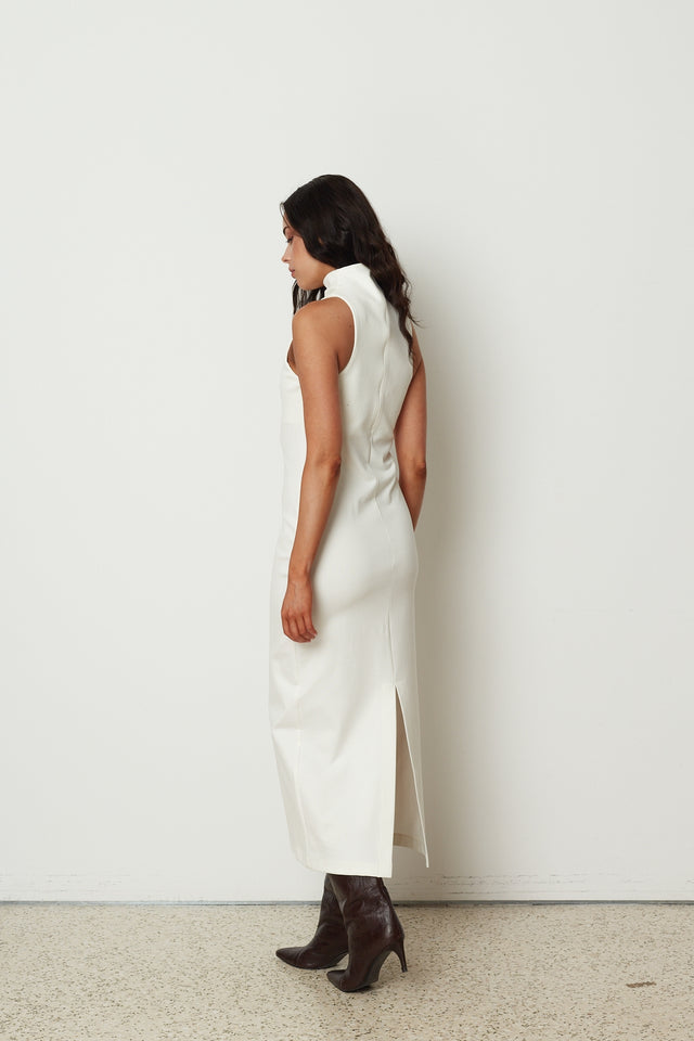SHAPE MIDI DRESS WHITE
