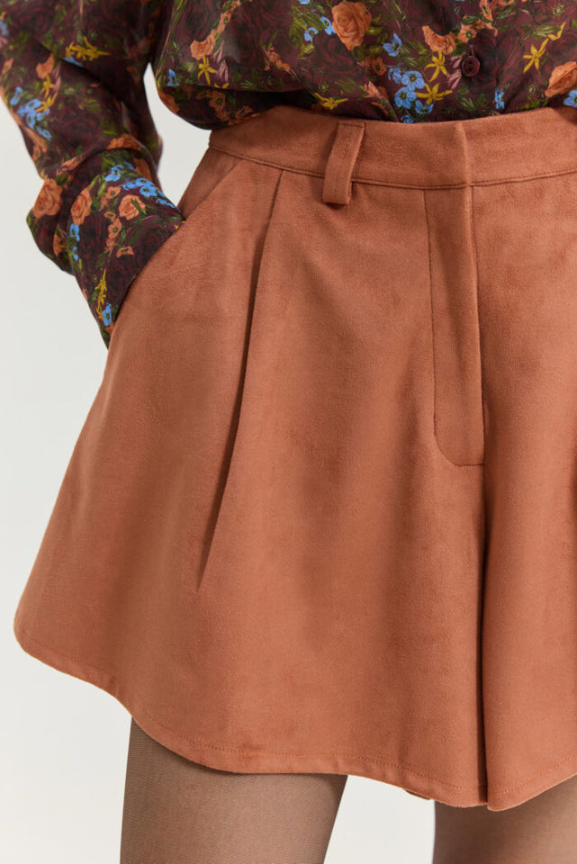 COSMOPOLITAN SHORTS LIHT BROWN