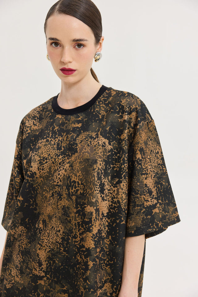 CHEETAH T-SHIRT BORN FROM DREAMS