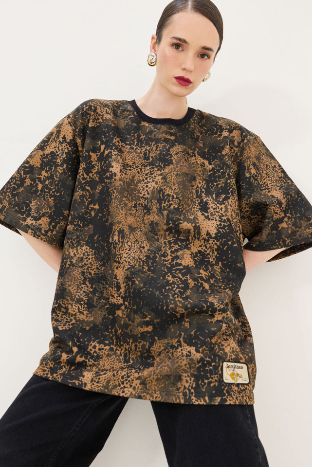 CHEETAH T-SHIRT BORN FROM DREAMS