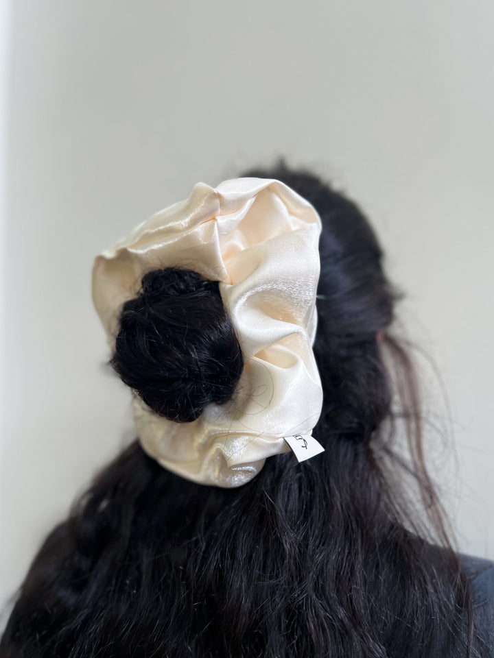 CALI SCRUNCHIE IVORY