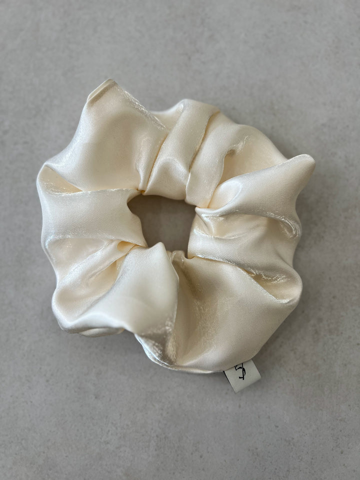 CALI SCRUNCHIE IVORY