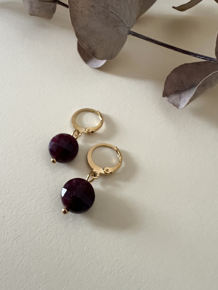 MACAW GARNET EARRINGS