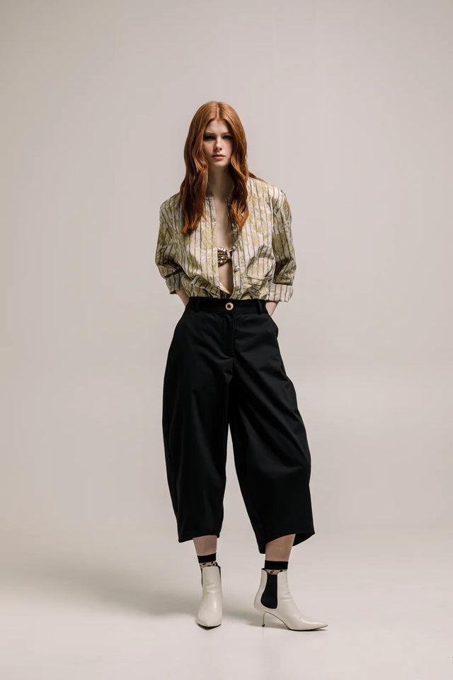 CHOGAN CROPPED PANTS BLACK