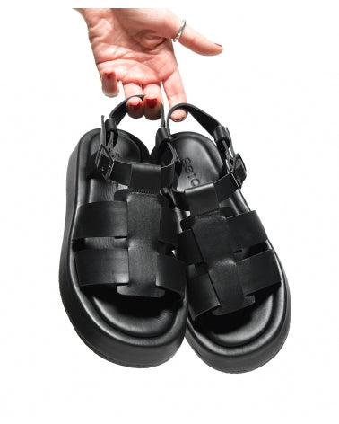 LAKOS | BLACK