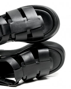LAKOS | BLACK
