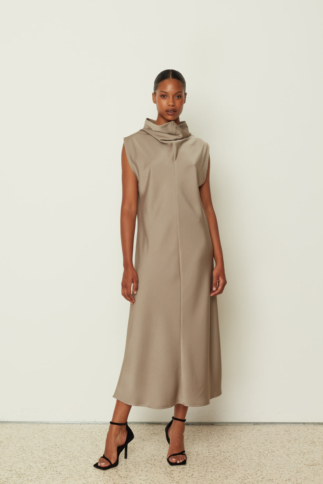 HIGH NECK DRESS GREY