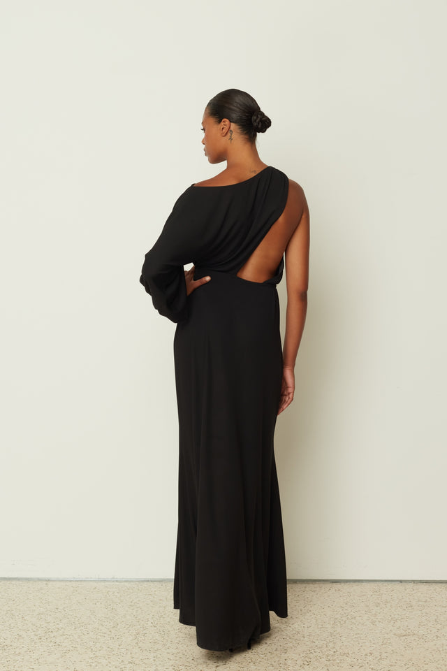 LONG ONESLEEVE DRESS BLACK ONE SIZE