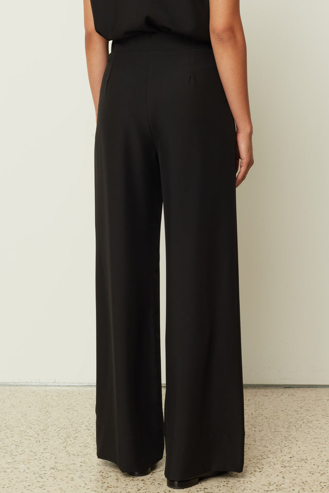 BLACK WIDE LEG PANTS