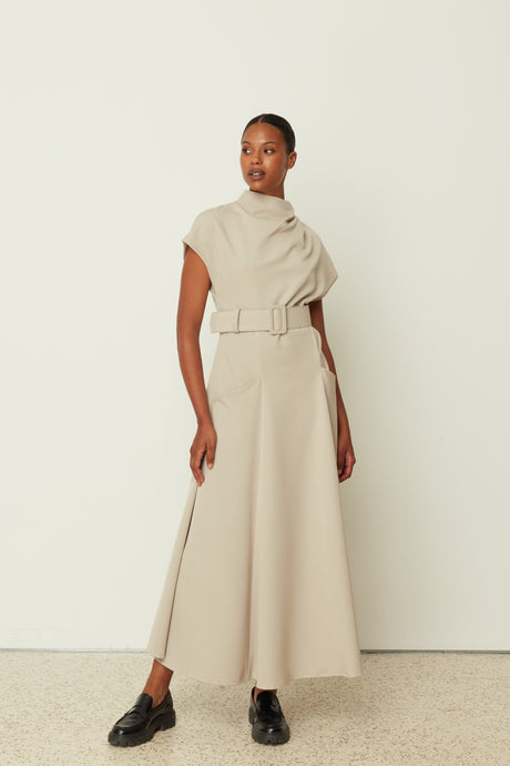 SIGNATURE DRESS BEIGE