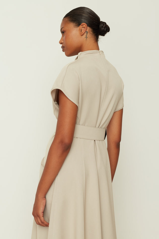 SIGNATURE DRESS BEIGE