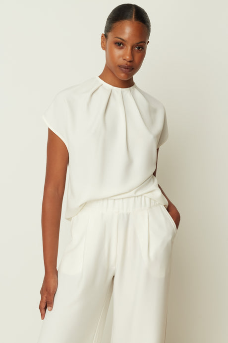 WHITE PLEATED TOP