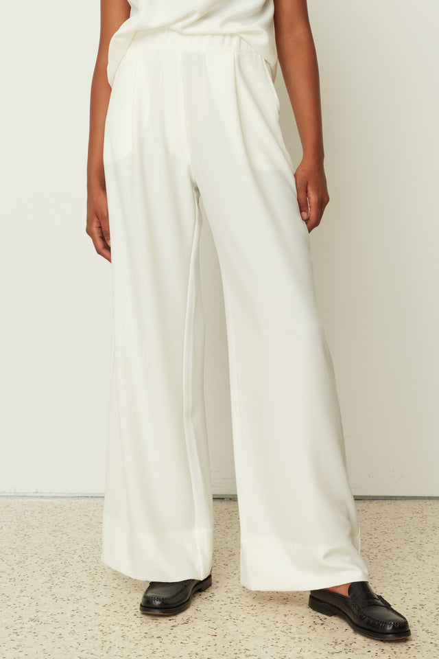 WHITE WIDE LEG PANTS
