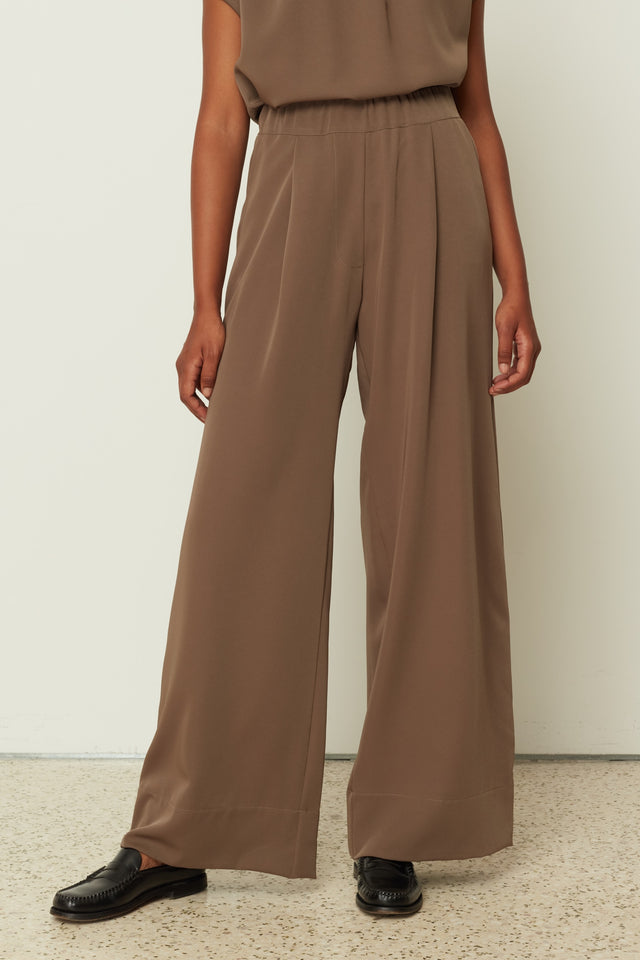 BROWN WIDE LEG PANTS
