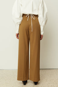 PANTS WITH PLEATS OLIVE