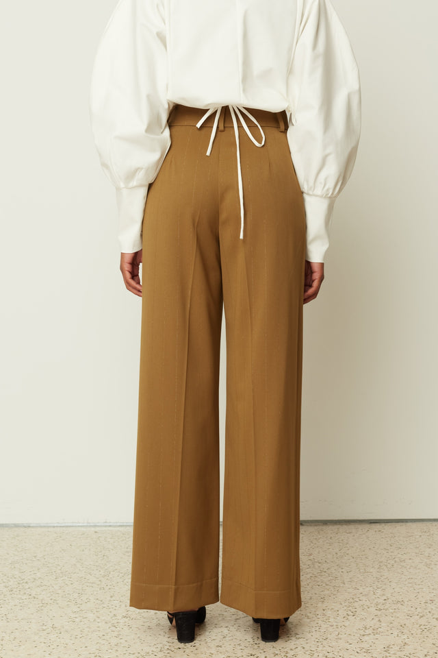 PANTS WITH PLEATS OLIVE