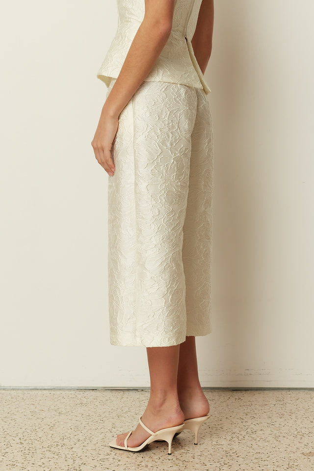 WHITE TEXTURED ZIP CULOTTES