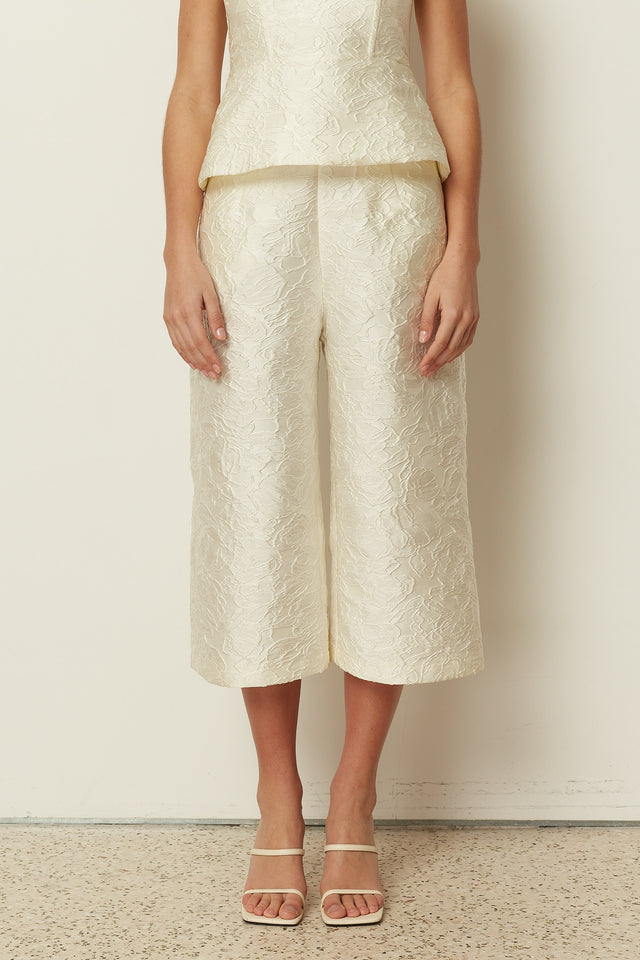WHITE TEXTURED ZIP CULOTTES