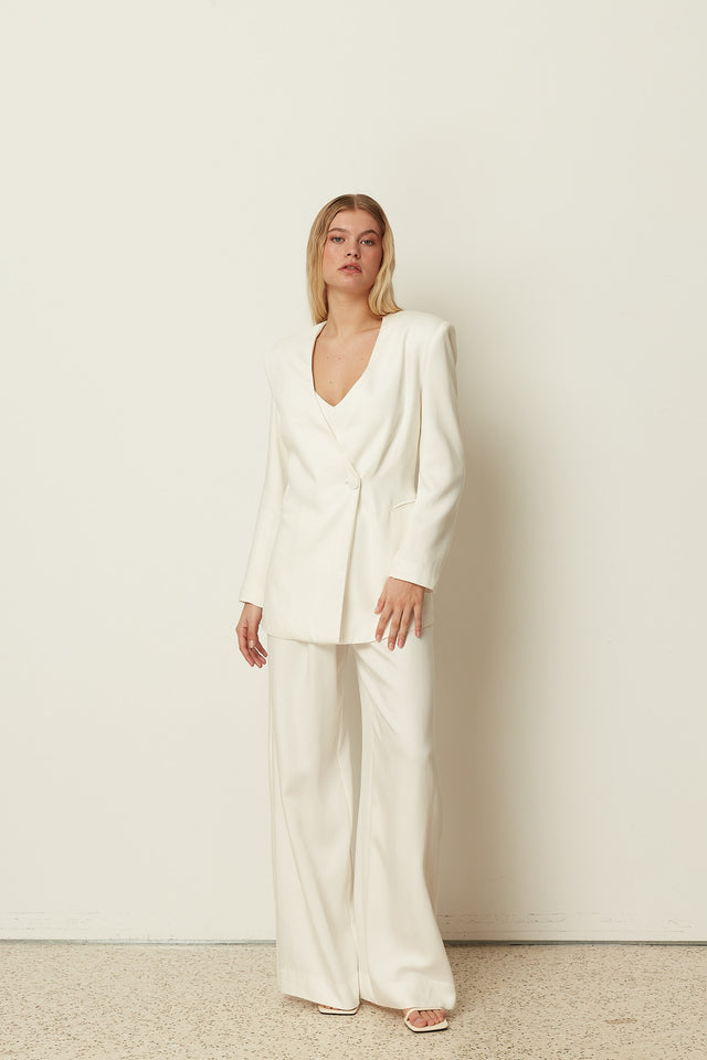 WHITE STATEMENT PANTS