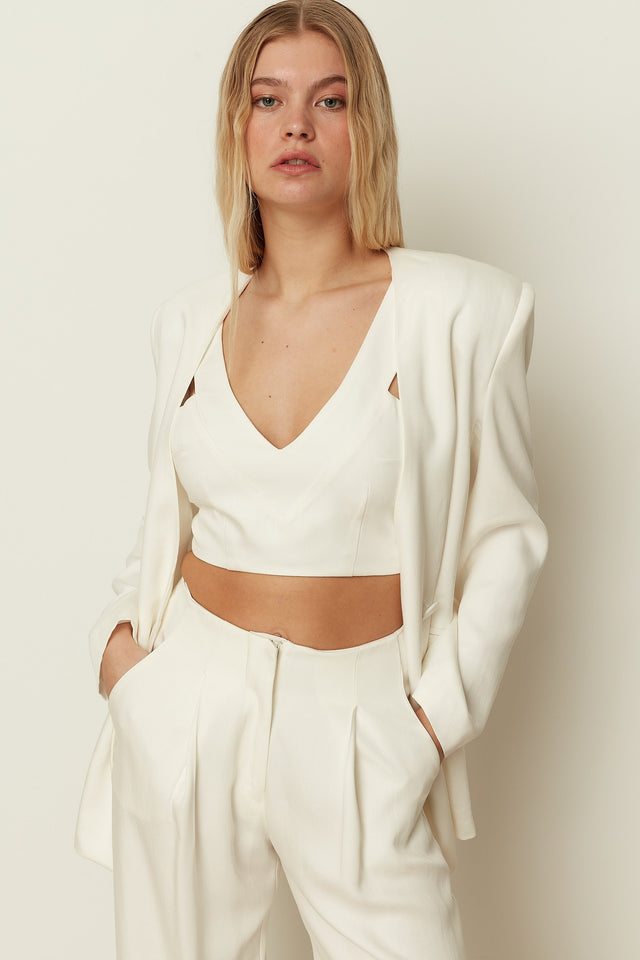 WHITE STATEMENT BLAZER