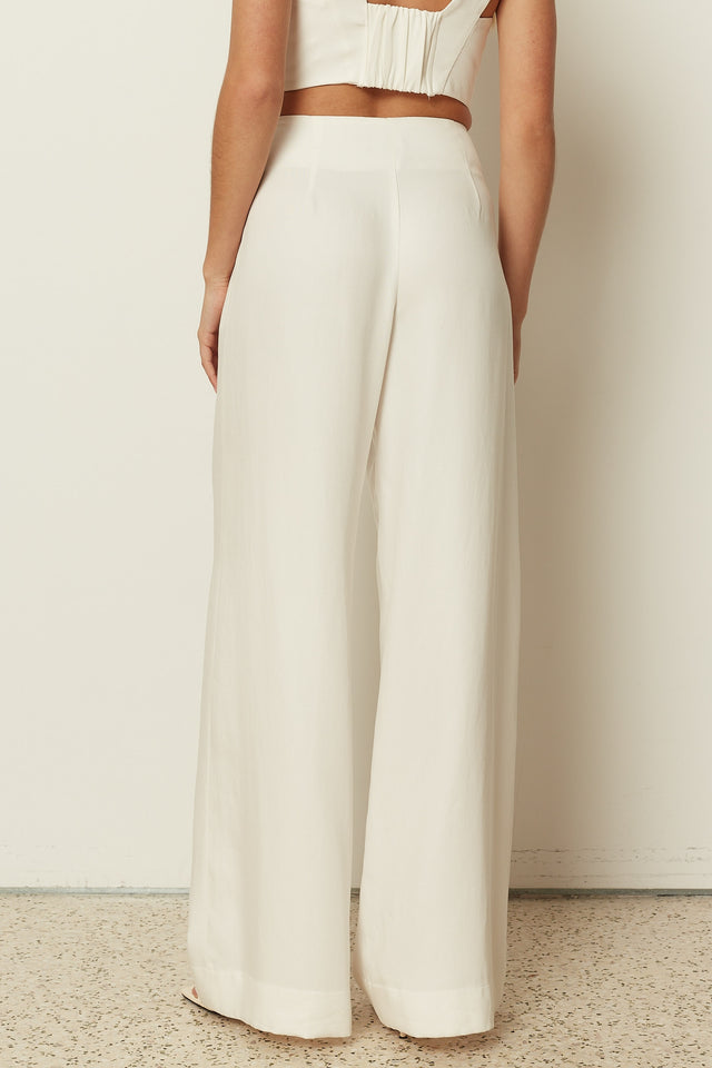 WHITE STATEMENT PANTS