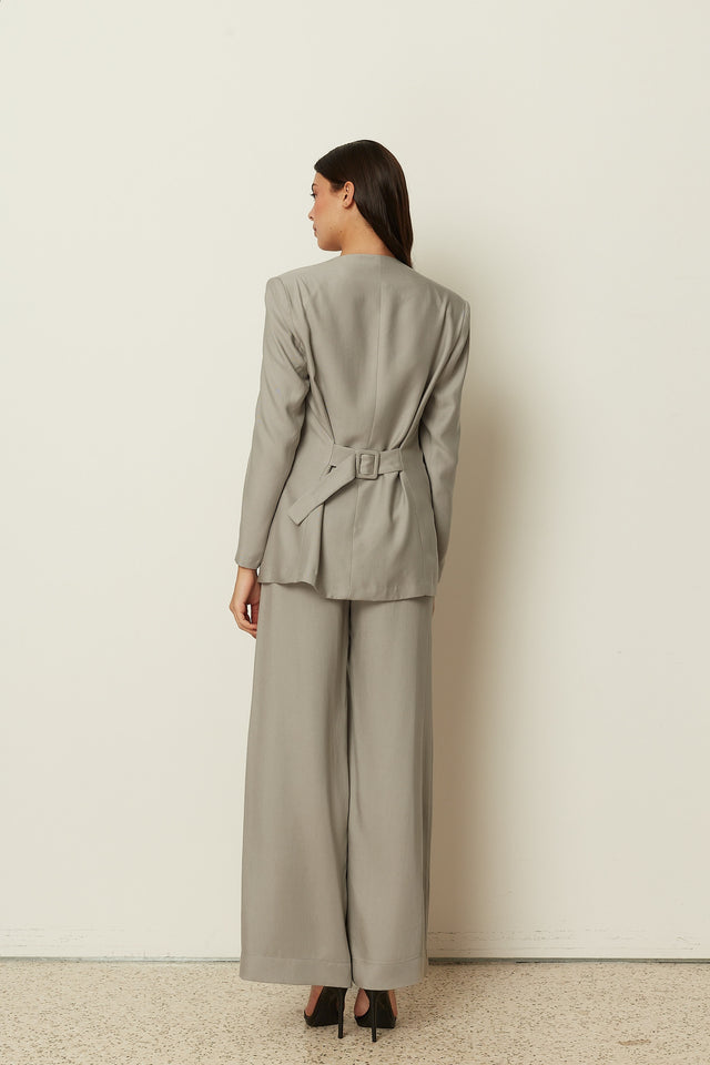 GREY STATEMENT BLAZER
