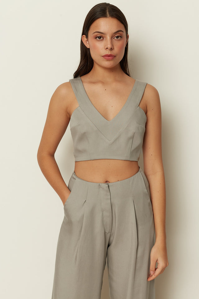 GREY STATEMENT CROP TOP