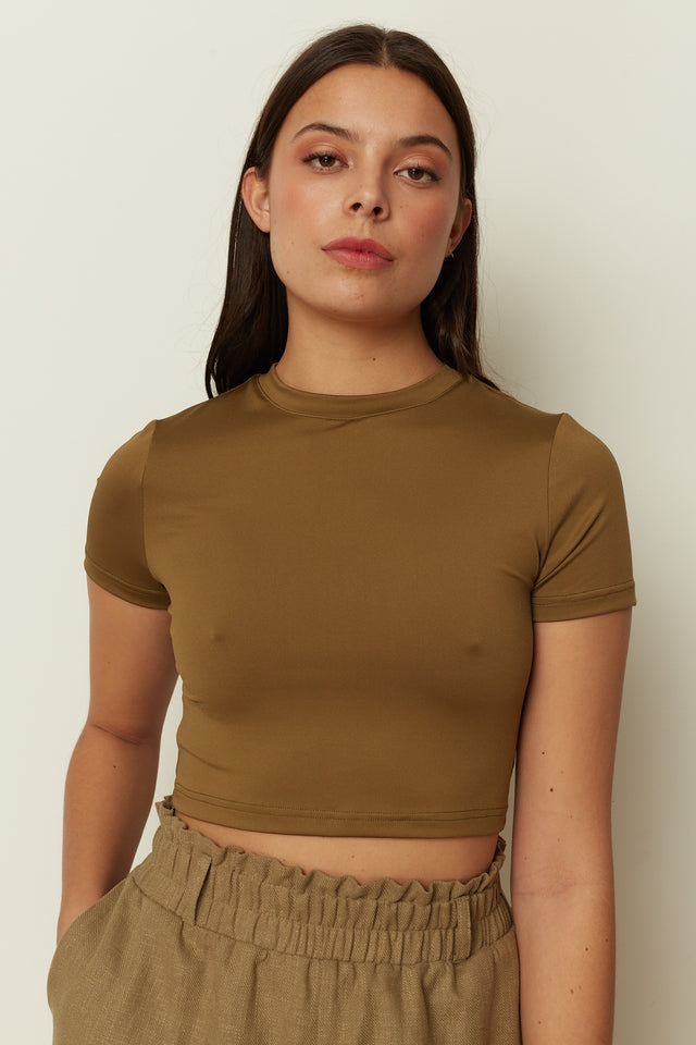 KHAKI FITTED T-SHIRT