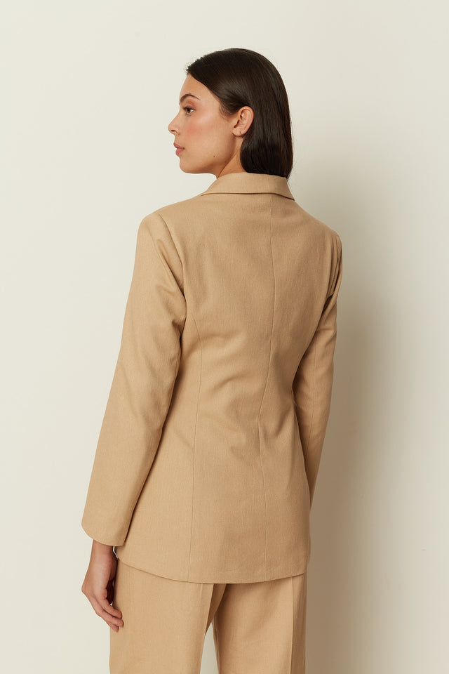 BEIGE BLAZER SUIT
