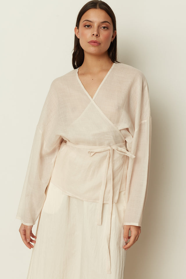 WHITE KIMONO BLOUSE