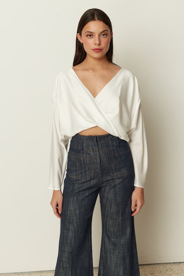 WHITE TWISTED BLOUSE