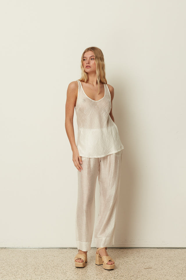 WHITE SHEER TOP