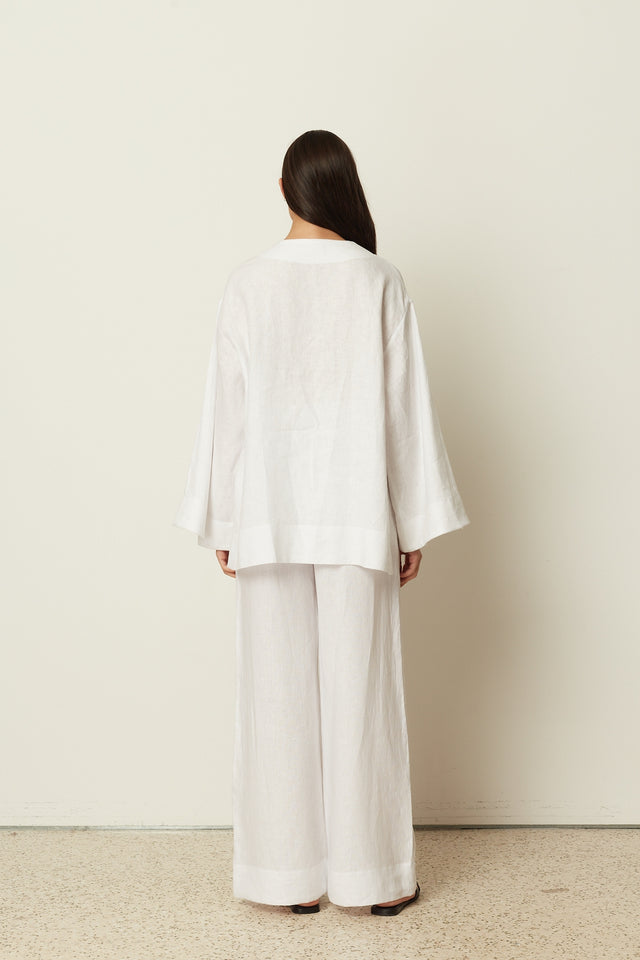 WHITE LINEN KIMONO