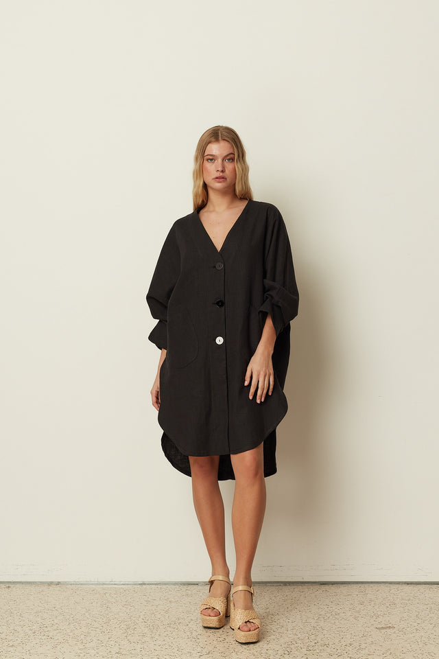 BLACK OVERSIZED KIMONO SHIRT