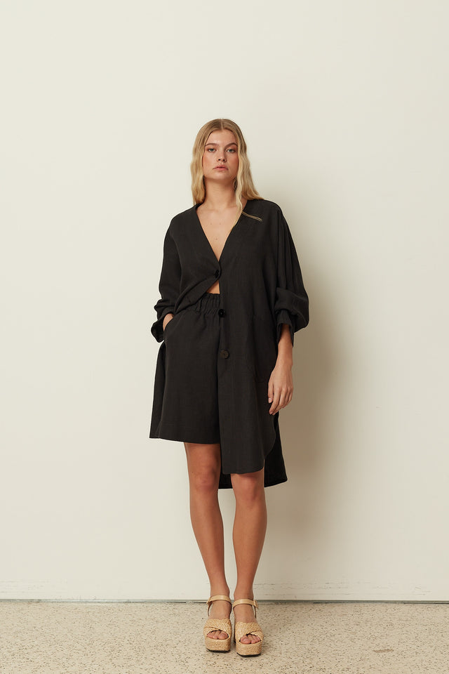BLACK OVERSIZED KIMONO SHIRT