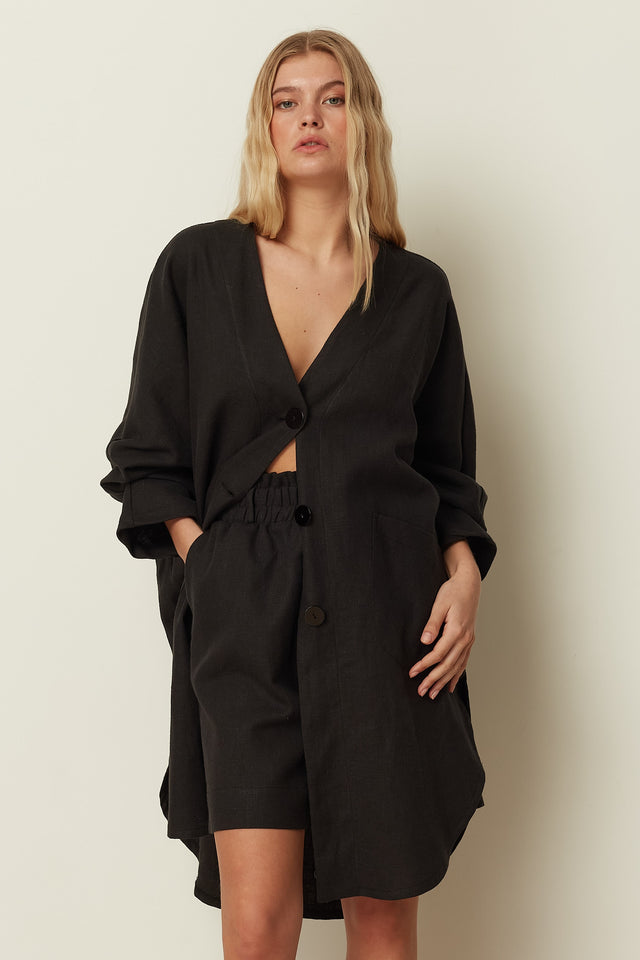 BLACK OVERSIZED KIMONO SHIRT