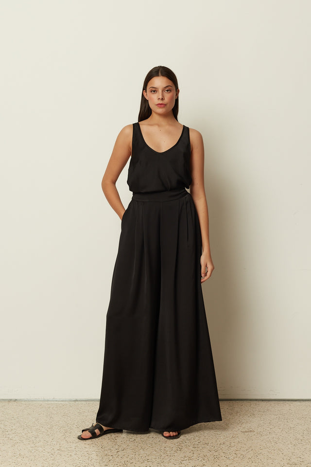 BLACK COTTON SATIN TOP
