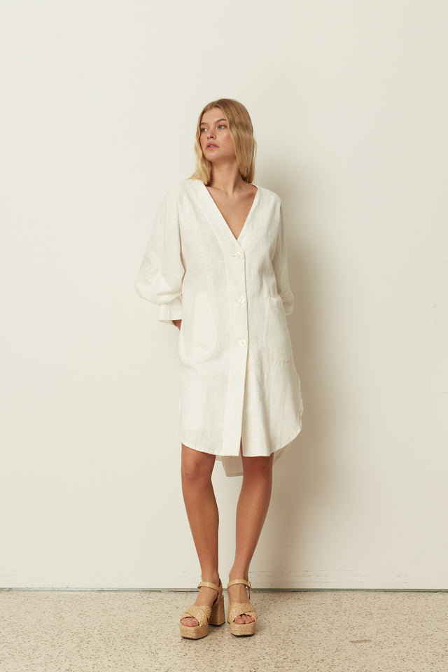 WHITE OVERSIZED KIMONO SHIRT