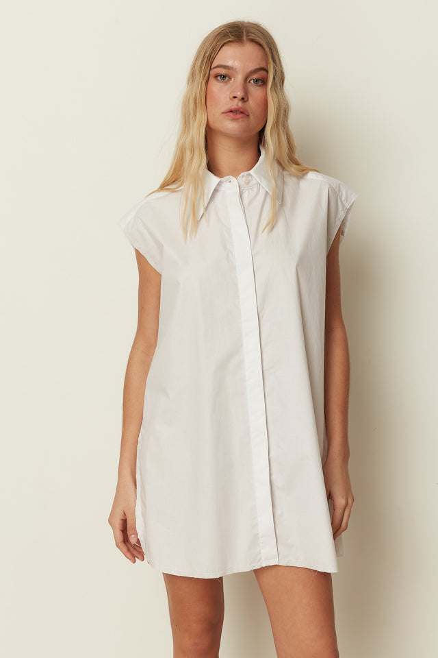 WHITE SLEEVELESS SHIRT DRESS