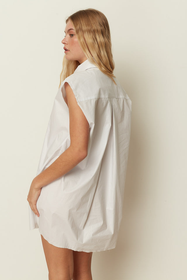 WHITE SLEEVELESS SHIRT DRESS