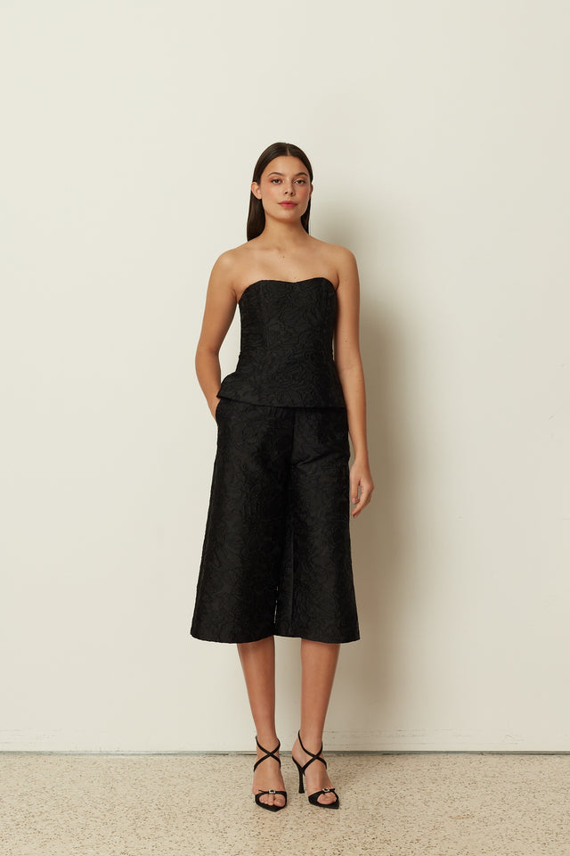 BLACK TEXTURED ZIP CULOTTES