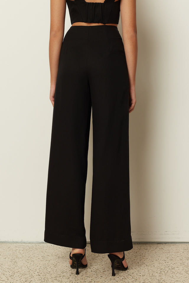 BLACK STATEMENT PANTS