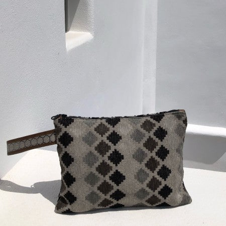 'Iris' Pochette In Earthy Grey