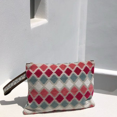 'Iris' Pochette In Peachy Fuschia